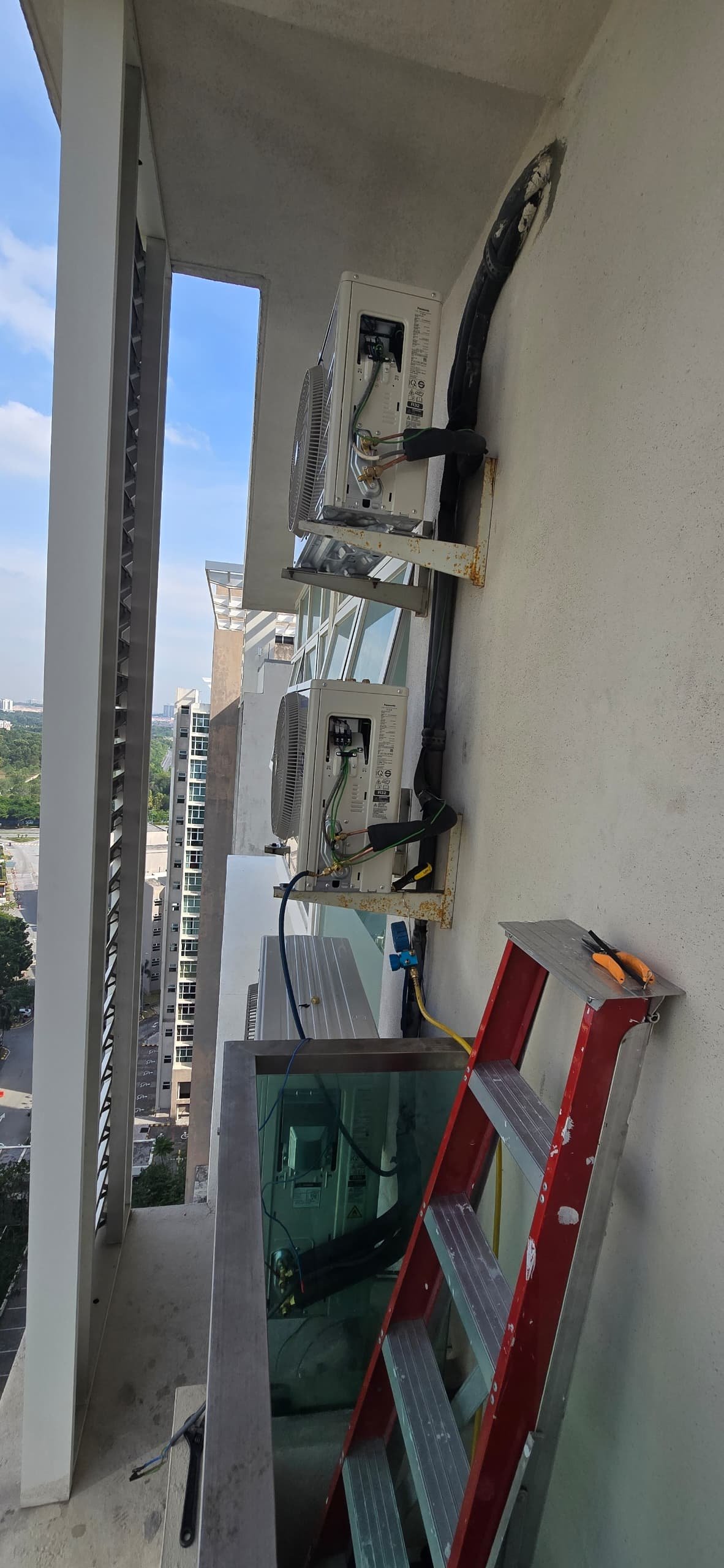 Professional air conditioning work